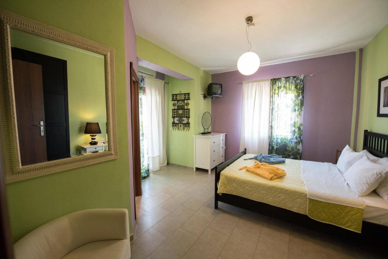 Gallis Villa Pefkias Exterior photo