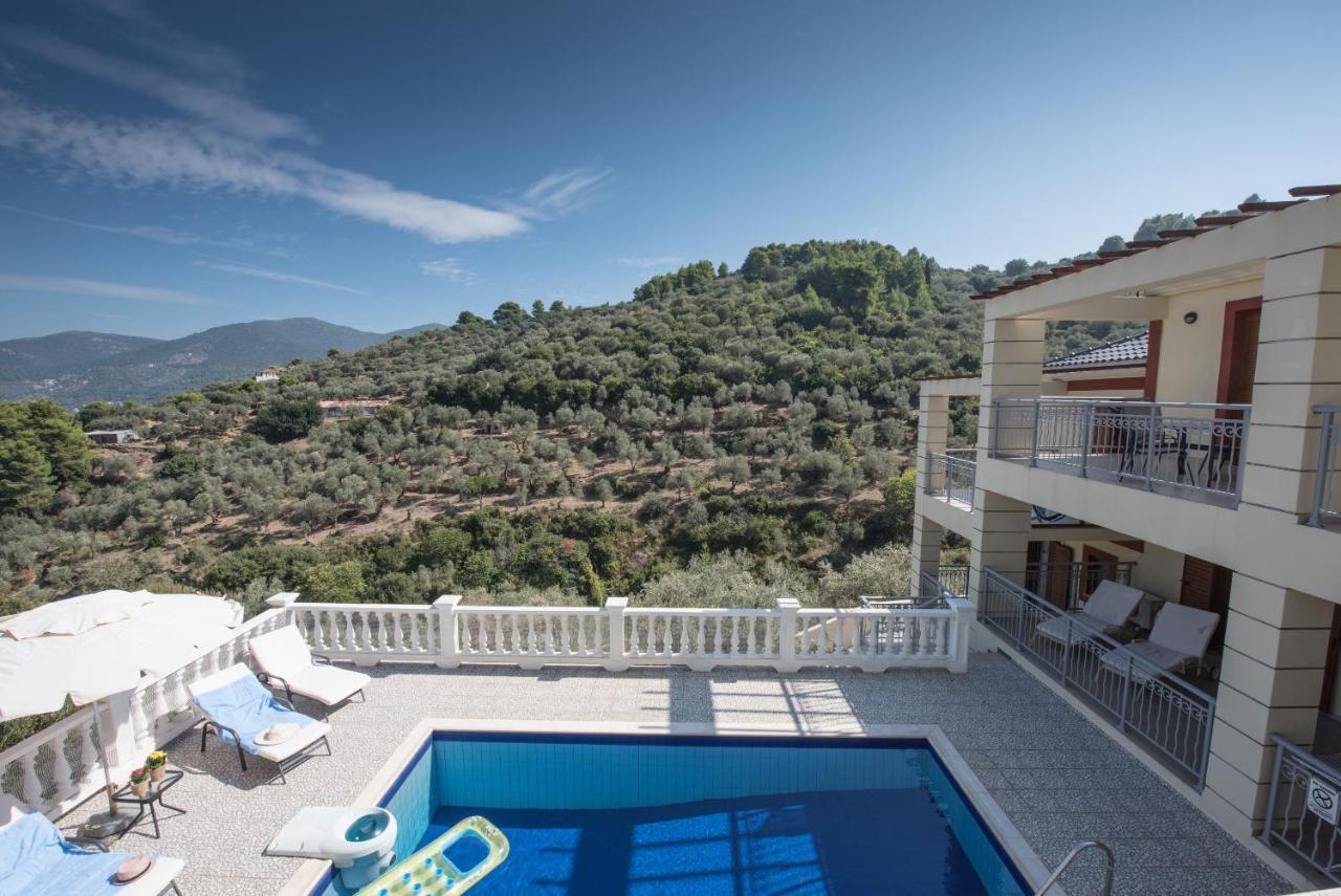 Gallis Villa Pefkias Exterior photo