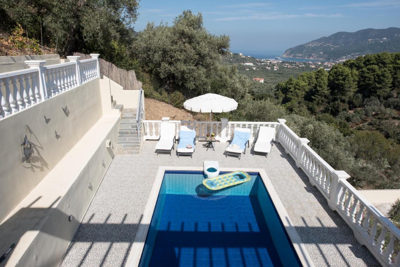 Gallis Villa Pefkias Exterior photo