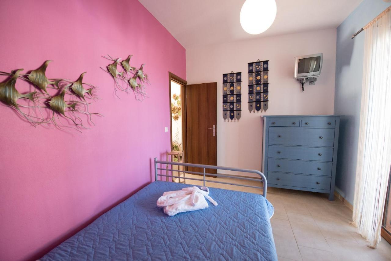 Gallis Villa Pefkias Exterior photo