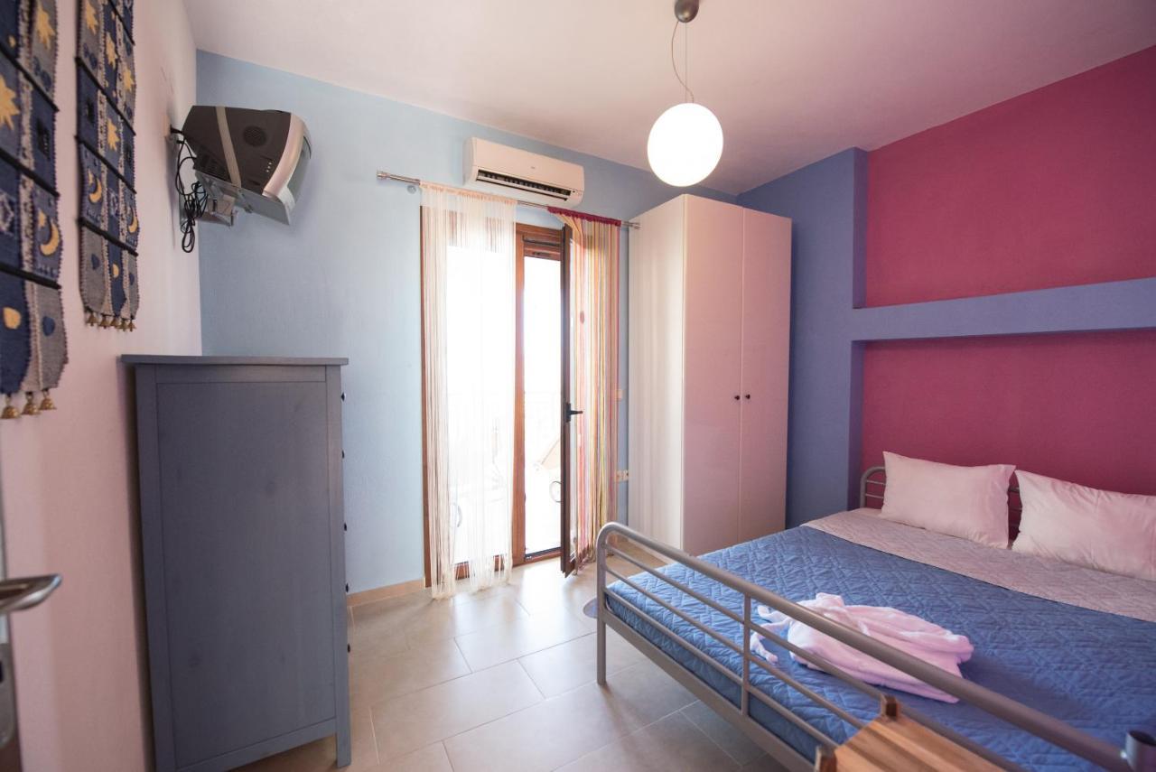 Gallis Villa Pefkias Exterior photo